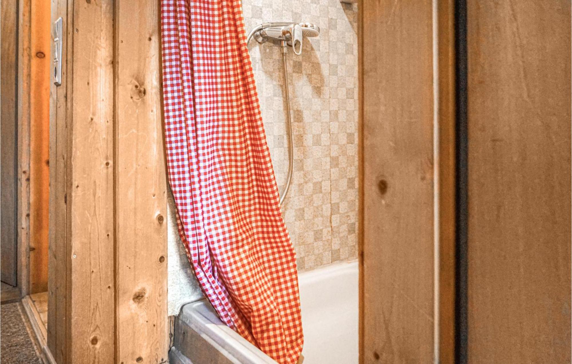 1 Bedroom Cozy Apartment In Hinterburg Exterior photo